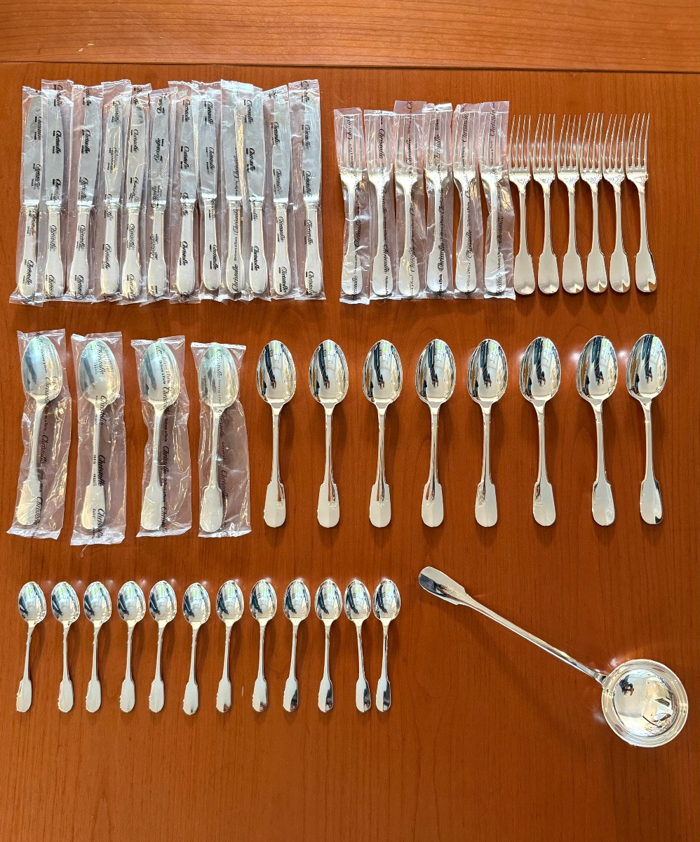 Christofle Cluny, 48-piece Menagère, Mint Condition-photo-3