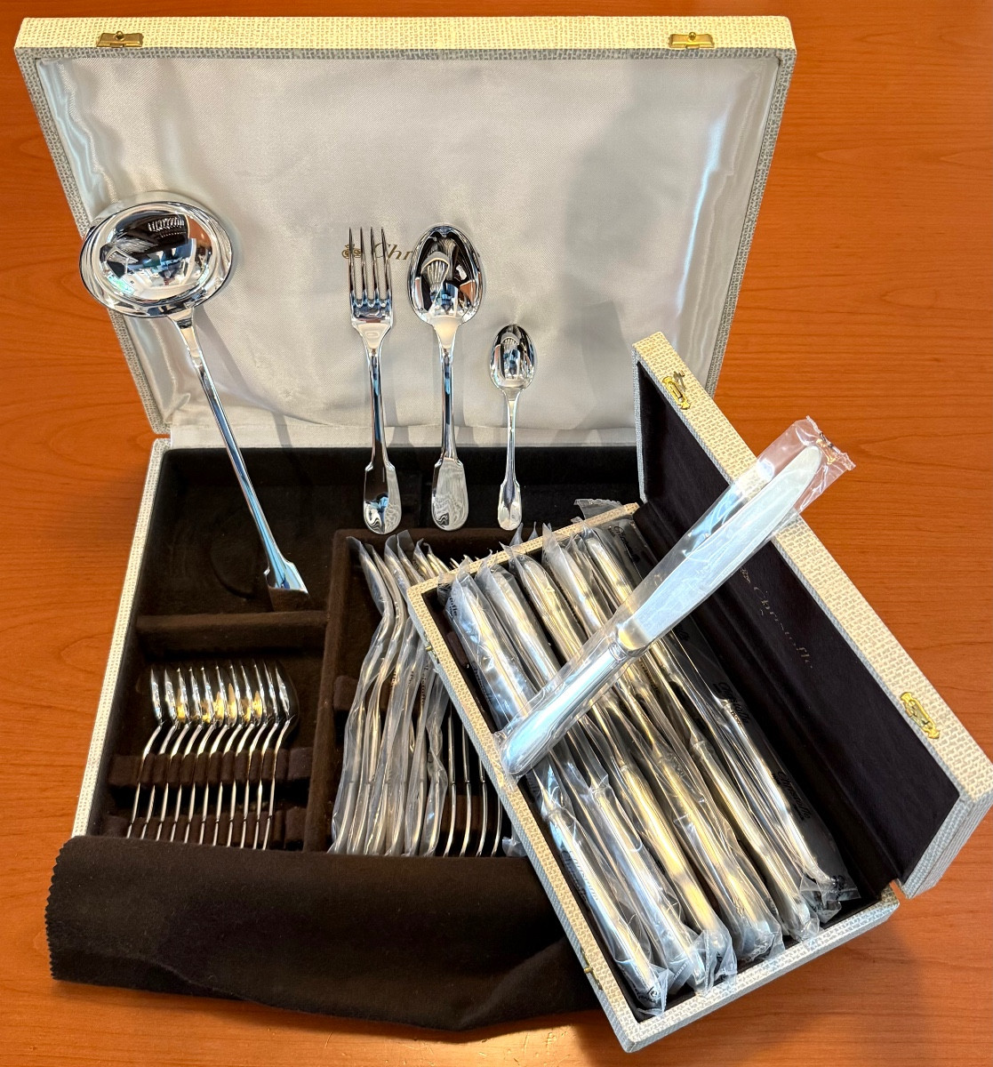 Christofle Cluny, 48-piece Menagère, Mint Condition