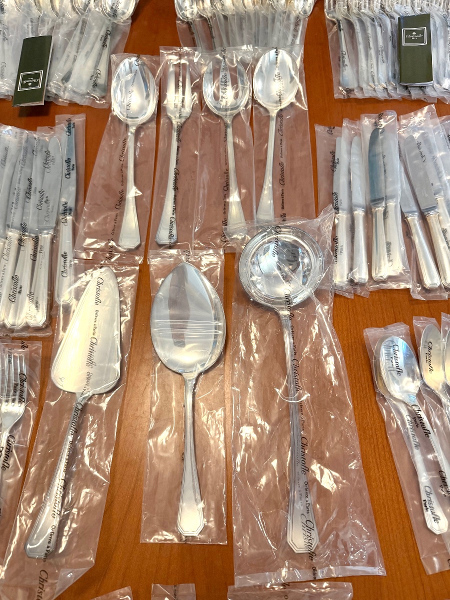 Christofle America , Brand New 118 Pieces Household Set With Silverware-photo-4