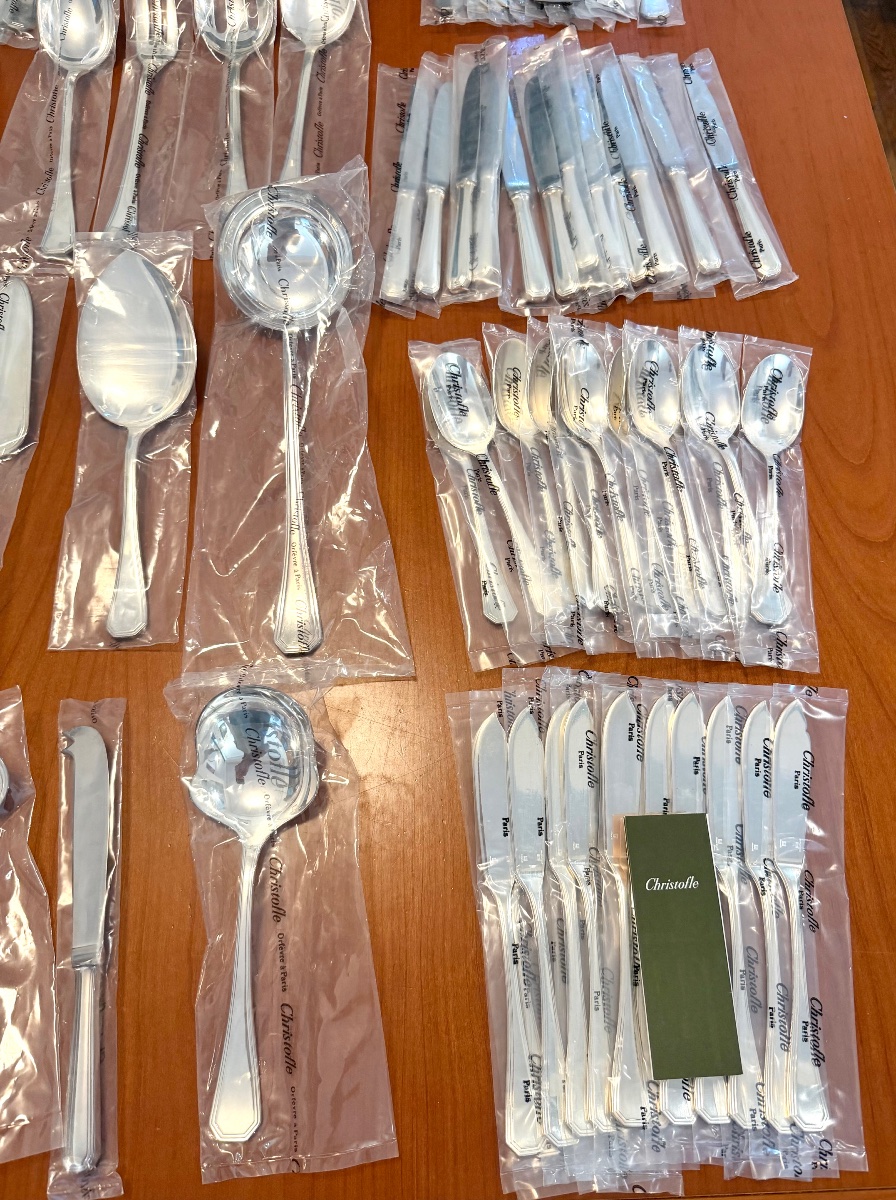 Christofle America , Brand New 118 Pieces Household Set With Silverware-photo-6