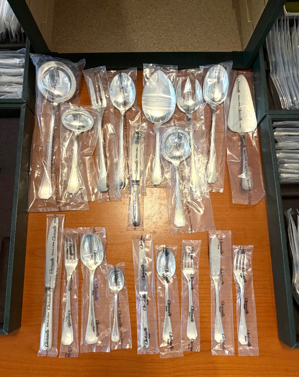 Christofle America , Brand New 118 Pieces Household Set With Silverware-photo-7