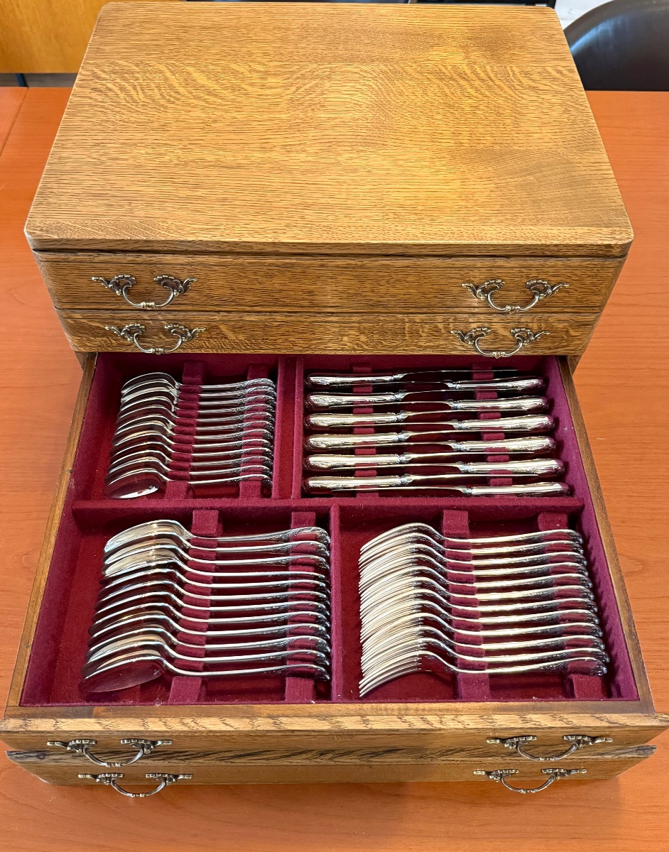 Christofle Marly, 140-piece Silverware Set, Oak Silverware Box, Excellent Condition -photo-1