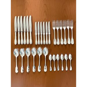 Christofle Cluny , ménagère 30 pièces 6 personnes .etat proche du neuf 