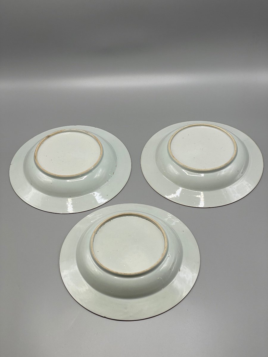 Series Of Three Soup Plates In Chinese Porcelain From The Rose Family-photo-4