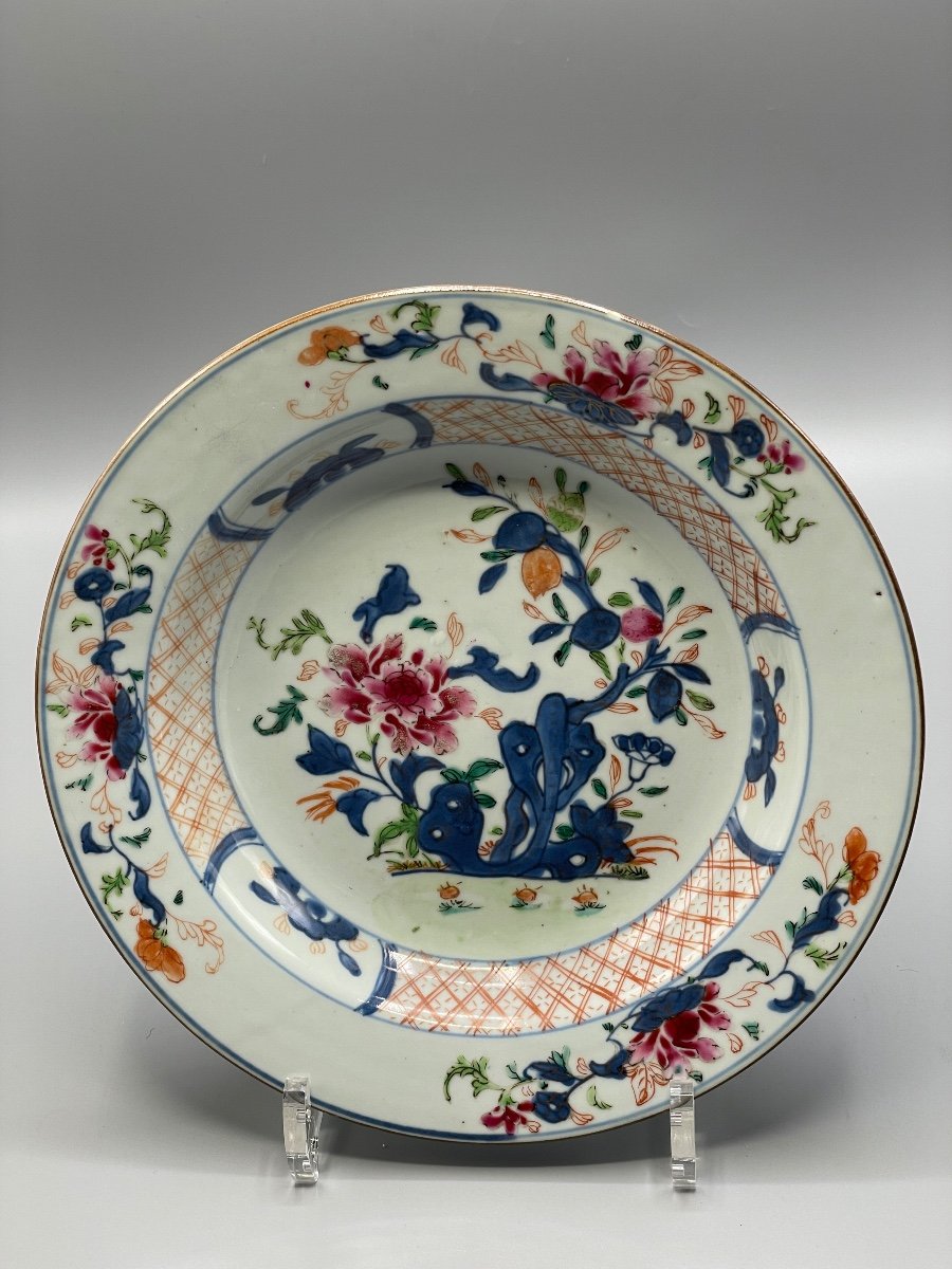Series Of Three Soup Plates In Chinese Porcelain From The Rose Family-photo-1