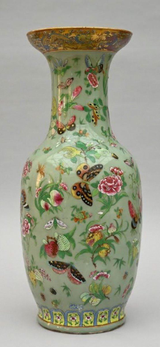 Vase Aux Papillons XIX Siècle 