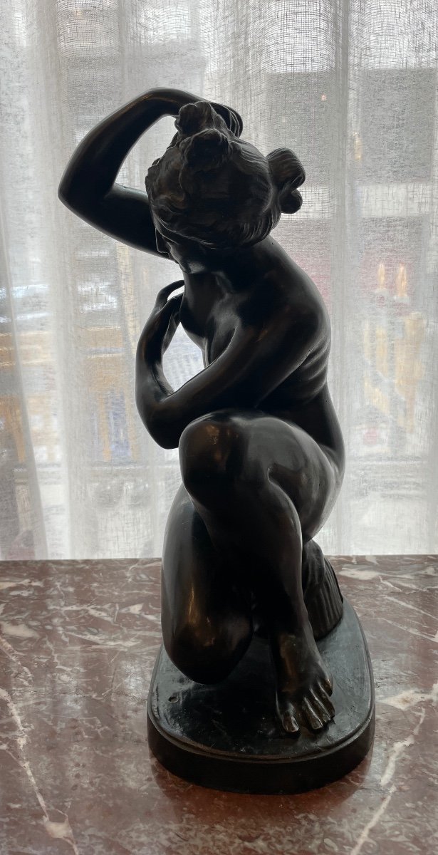Venus Crouching Patinated Bronze XIX Century -photo-1