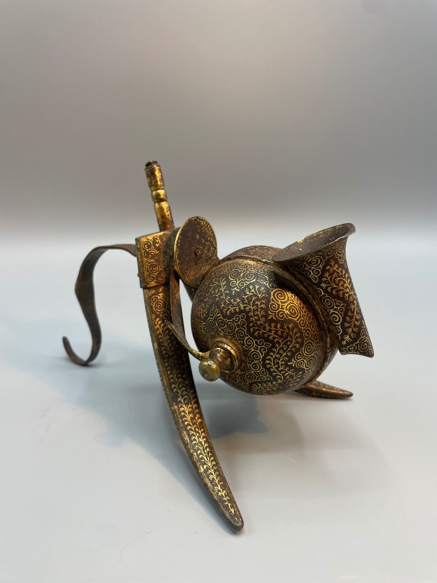 Encrier Qajar en Acier Damasquiné D’or
