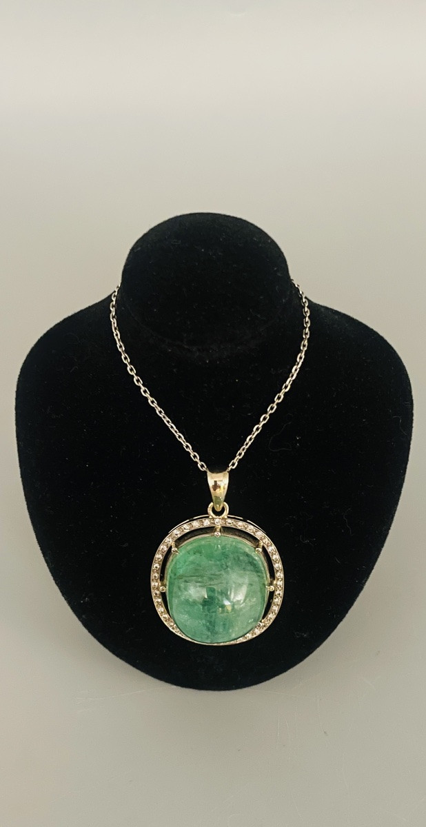 Pendentif Serti D’une émeraude En Cabochon Et Diamants -photo-2