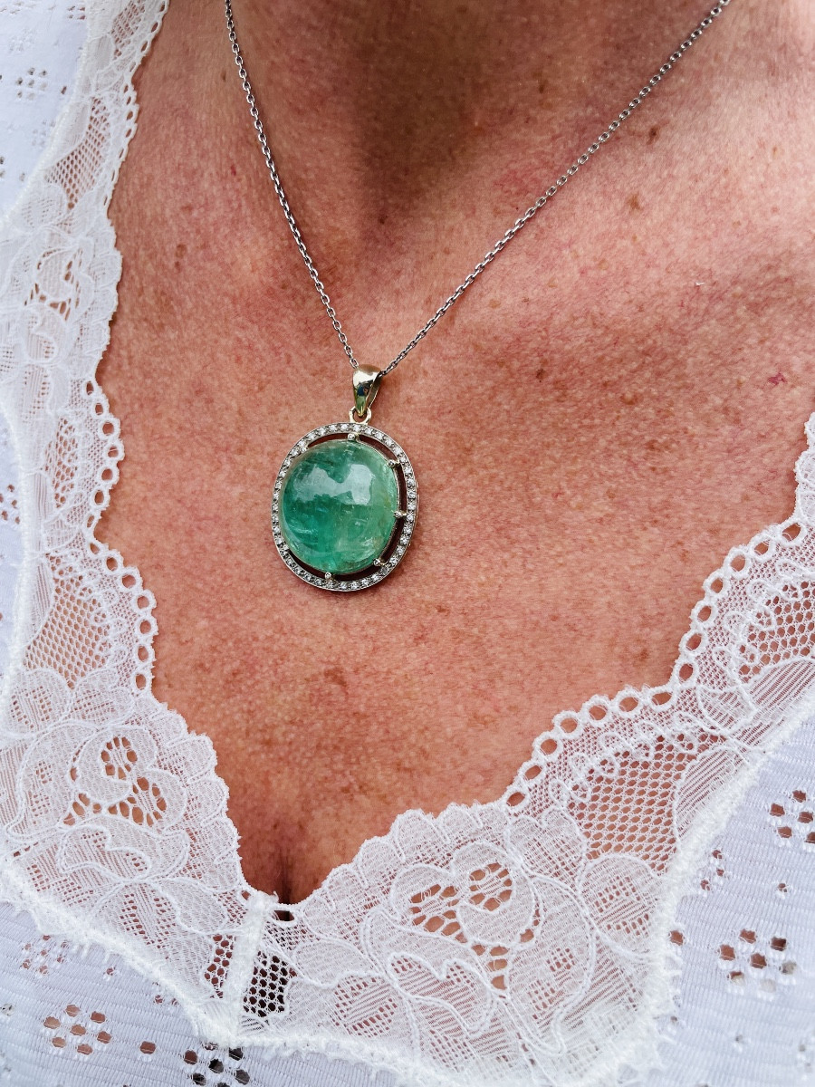 Pendentif Serti D’une émeraude En Cabochon Et Diamants -photo-5