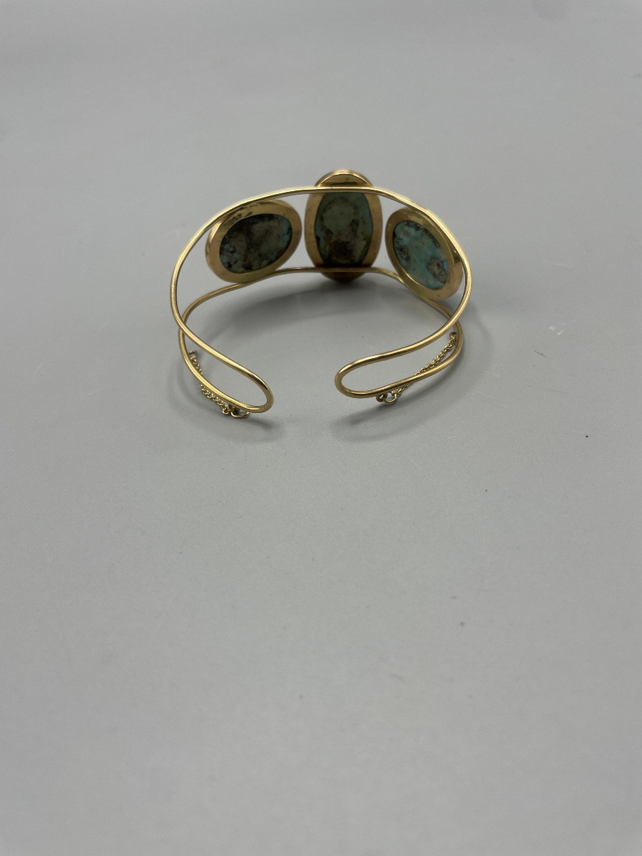 Gold Cuff Bracelet Set With 3 Turquoise Cabochons-photo-1