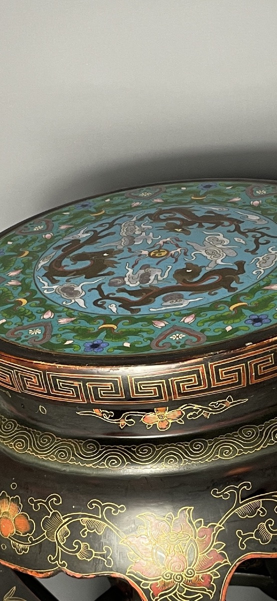 Chinese Lacquered Stool, Cloisonné Shelf, 19th Century.-photo-6