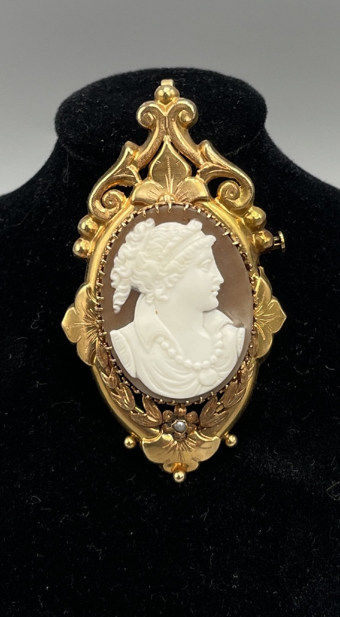 Pendentif – Broche camée en or 18 carats, époque Napoléon III