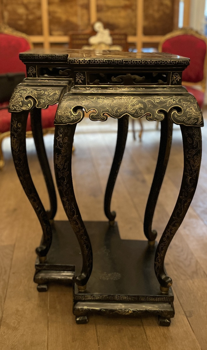 Double piédestal  en laque noire et or, décor chinoiserie, Chine fin XIXᵉ siècle-photo-3