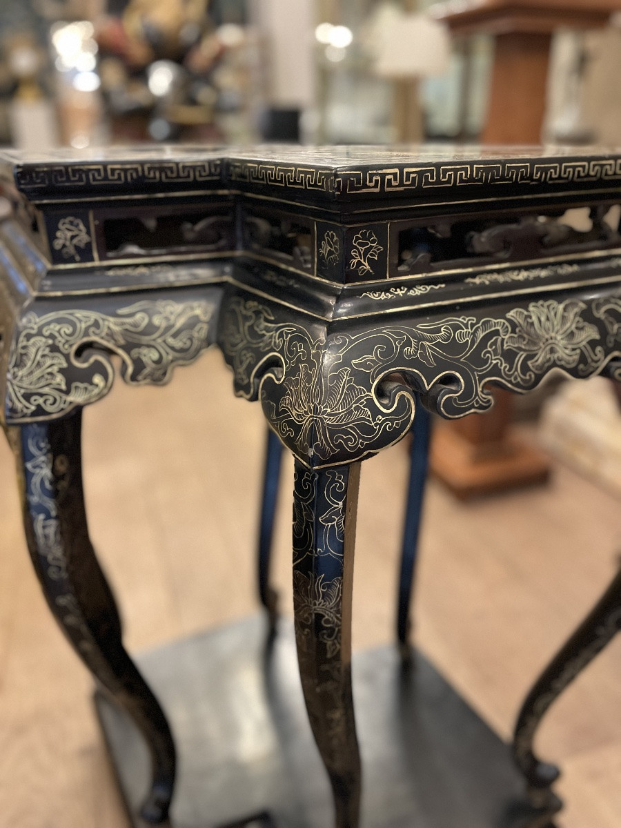 Double piédestal  en laque noire et or, décor chinoiserie, Chine fin XIXᵉ siècle-photo-3