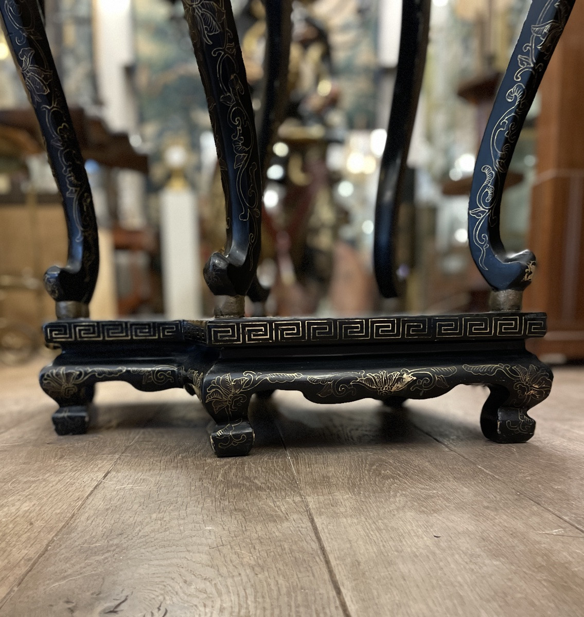 Double piédestal  en laque noire et or, décor chinoiserie, Chine fin XIXᵉ siècle-photo-4