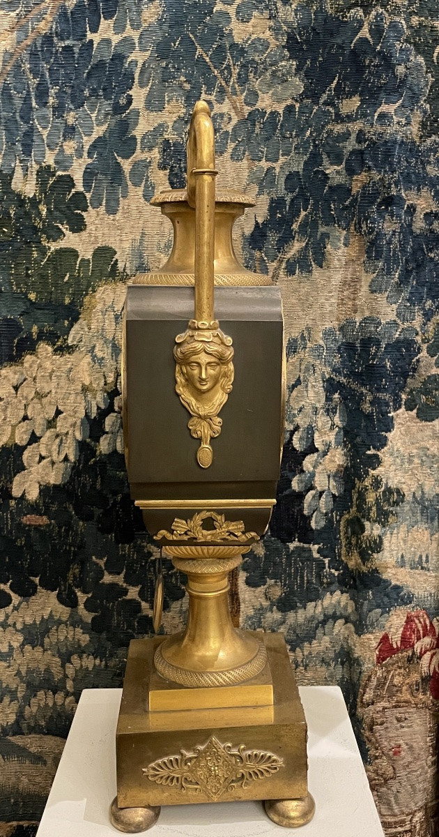 Pendule d’Époque Empire en Bronze Ciselé et Doré – Signée J.B. Roemat à Gand – Sonnerie Heures -photo-1