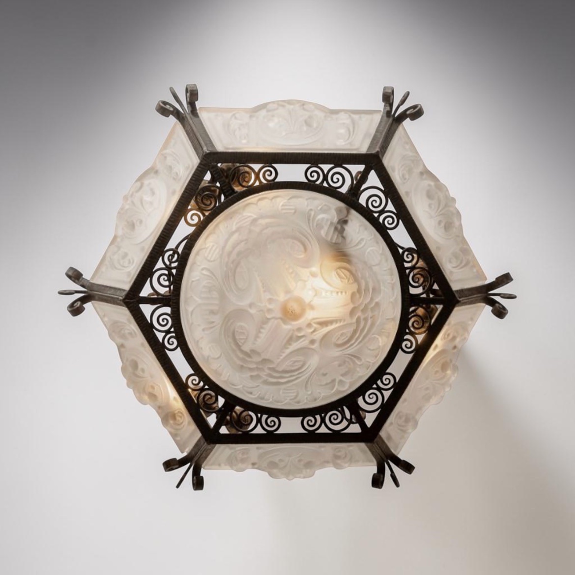 Suspension Art Déco fer forgé et verre moulé, circa 1930-photo-4