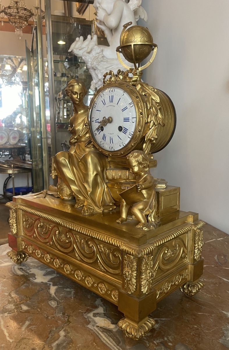Important Gilded Bronze Clock Signed -photo-4