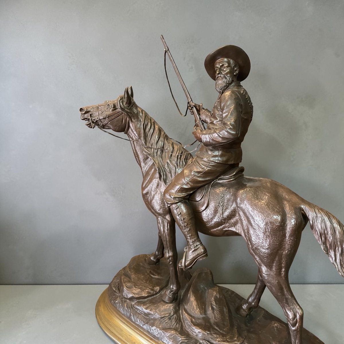 Bronze Sculpture – Cowboy On Horseback, Signed Bouret Delabrièrre – 19th Century-photo-3