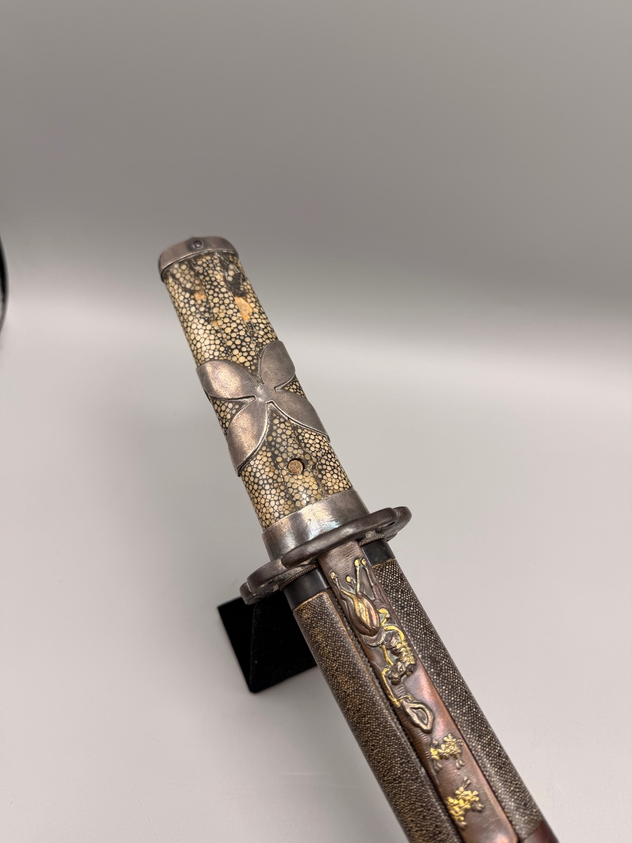 Wakizashi japonais, fourreau en peau de raie et kozuka – Vers 1860-photo-2