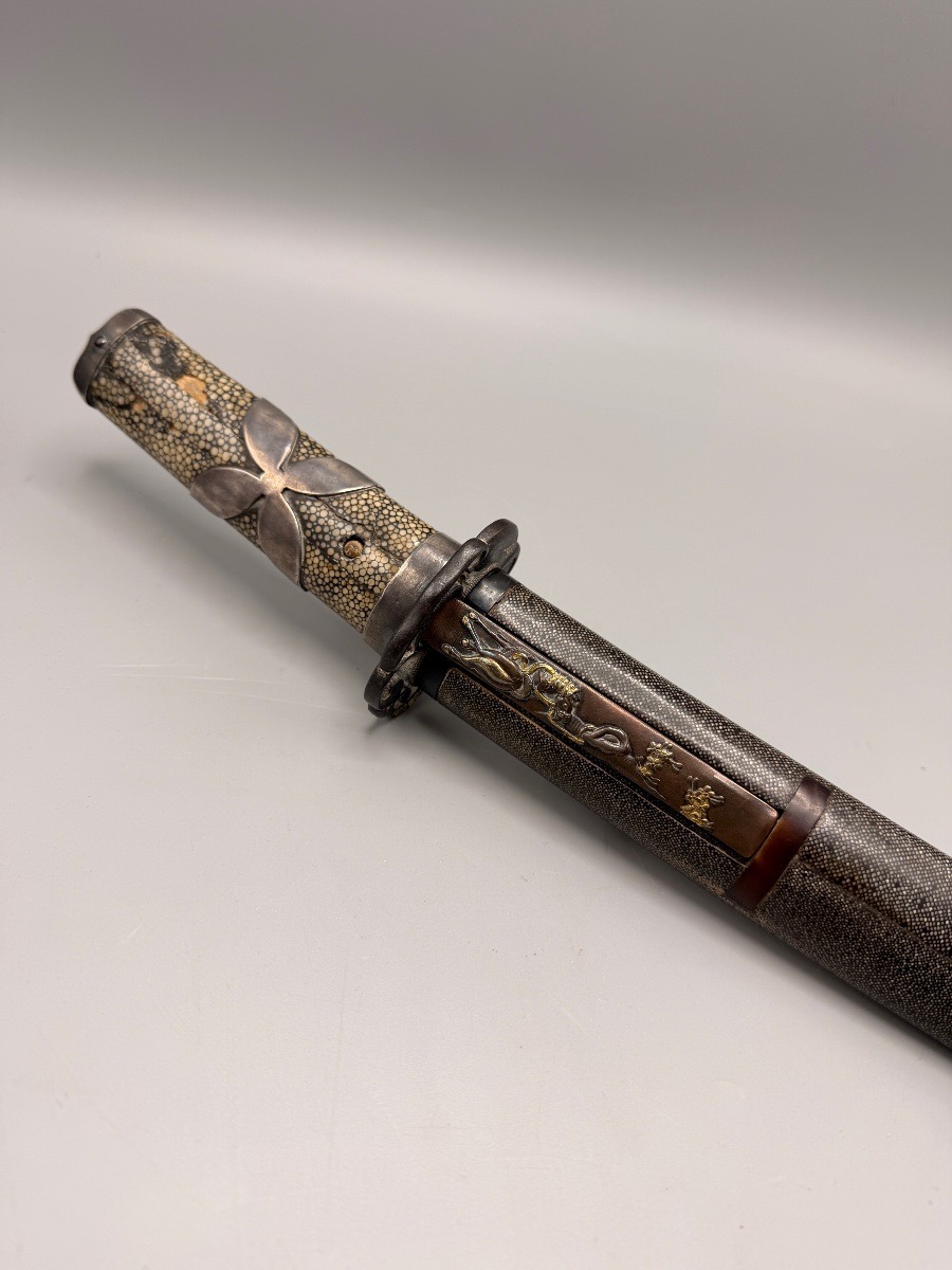 Wakizashi japonais fourreau en peau de raie et kozuka Vers 1860