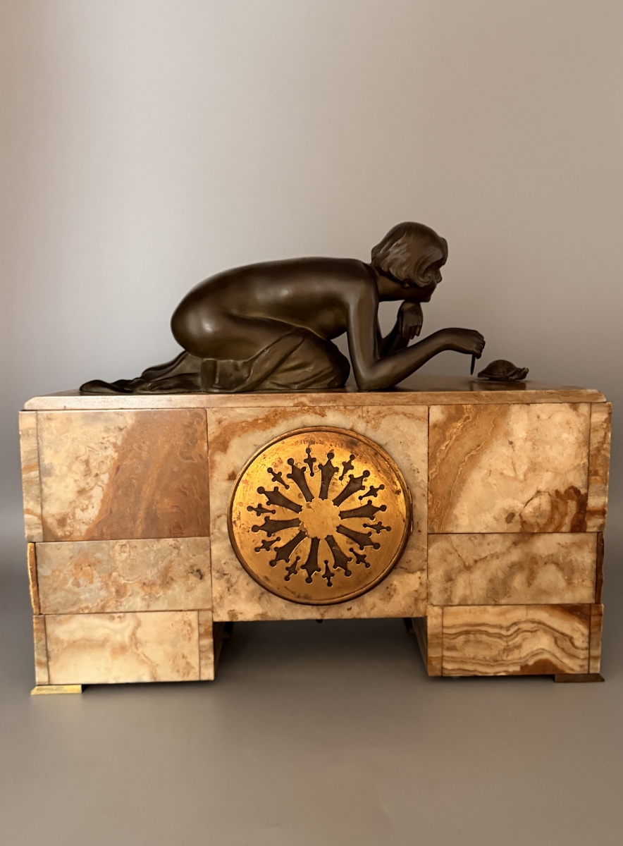 Art Deco Onyx And Bronze Clock Signed By M. Charny – The Young Woman With The Turtle-photo-3