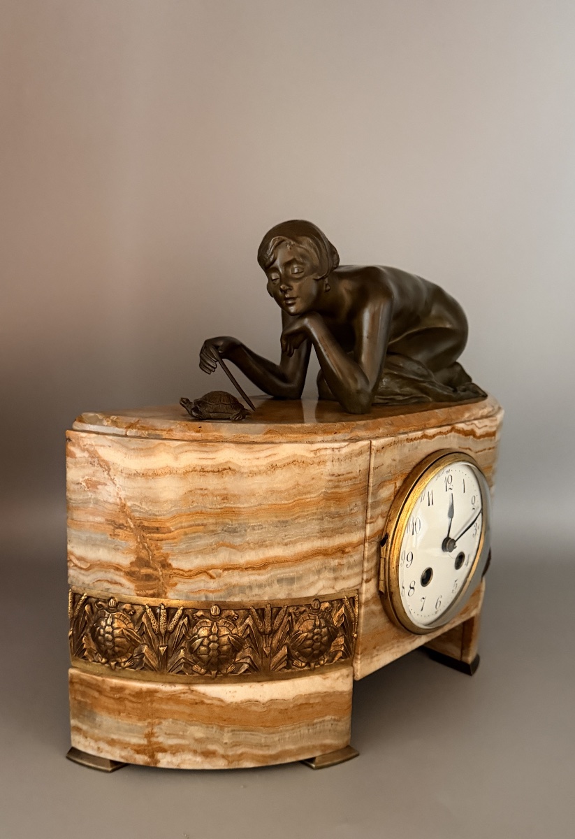 Art Deco Onyx And Bronze Clock Signed By M. Charny – The Young Woman With The Turtle-photo-4