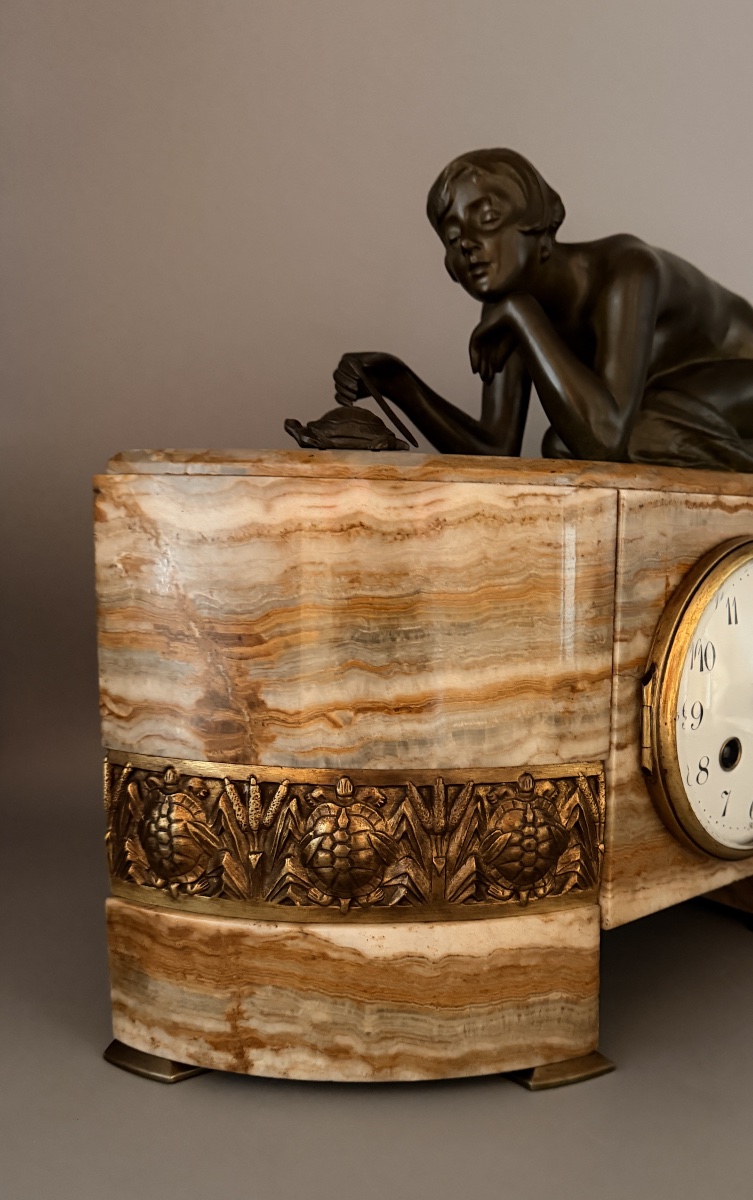 Art Deco Onyx And Bronze Clock Signed By M. Charny – The Young Woman With The Turtle-photo-5