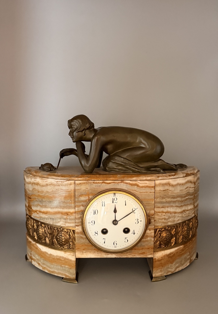 Art Deco Onyx And Bronze Clock Signed By M. Charny – The Young Woman With The Turtle-photo-6