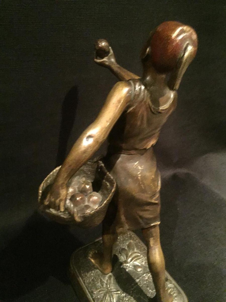 Bronze Sculpture "the Apple Vendor"-photo-3