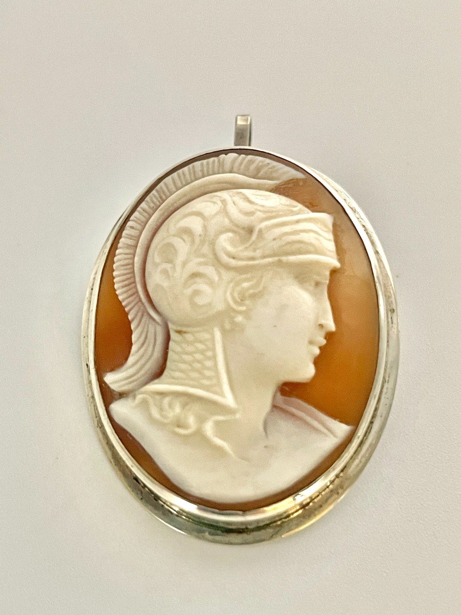 Helmeted Man Cameo Pendant Or Brooch