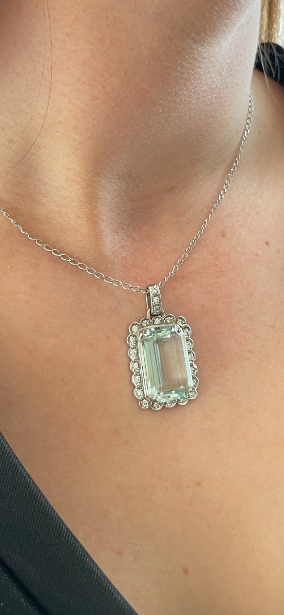 Pendant In White Gold, Brilliant And Aquamarine-photo-4