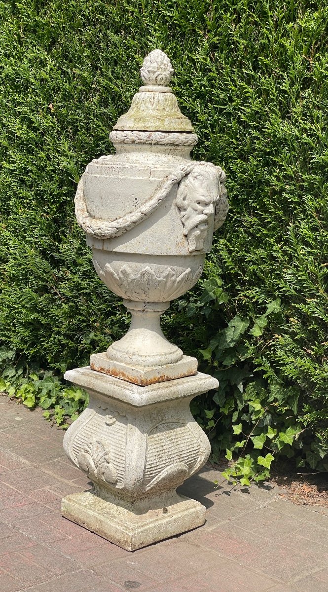 Importante Paire De Vase En Fonte De Style Louis XVI-photo-2