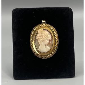 Pendant, Brooch Set With A Cameo