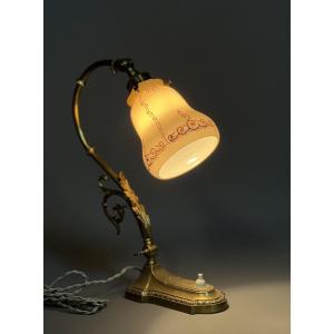 Lampe de bureau, chevet Art Nouveau en bronze, Vers 1900