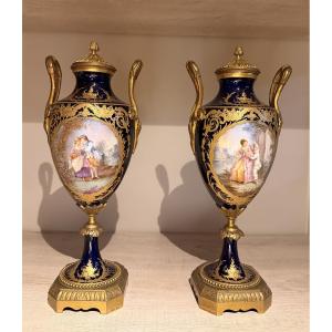 Pair Of Lidded Vases Made Of Sèvres Porcelain And Gilded Bronze – 19th Century