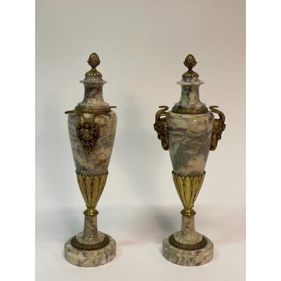 Paire De Vase Couvert, Cassolette  En Marbre Et Bronze