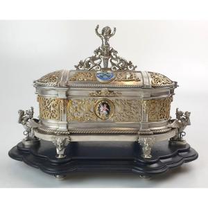 Large Box In Silver Enamel Vermeil Vienna 19th Century