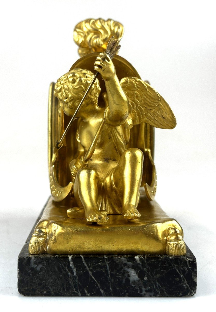 Empire Clock Cupid Under The Helmet Of Minerva 19th Century Gilt- Brozne Marble-photo-2