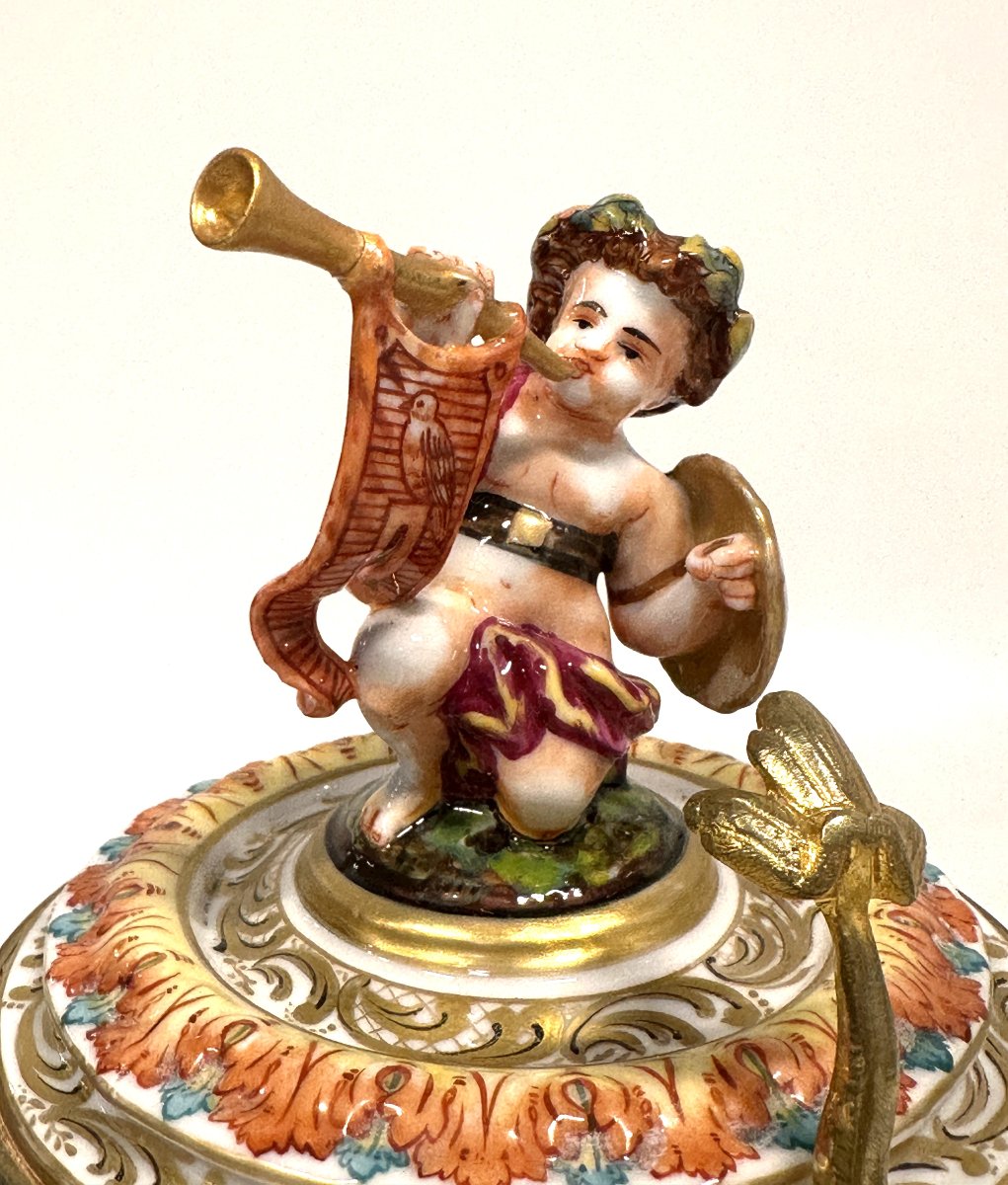 Chope En Porcelaine Montée En Bronze Doré De Capodimonte XIXe Siècle-photo-2
