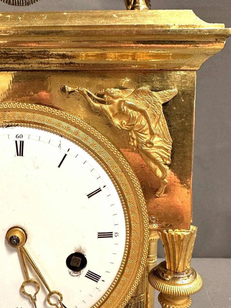 Pendule Portique en Bronze Doré époque Empire début XIXᵉ siècle-photo-2