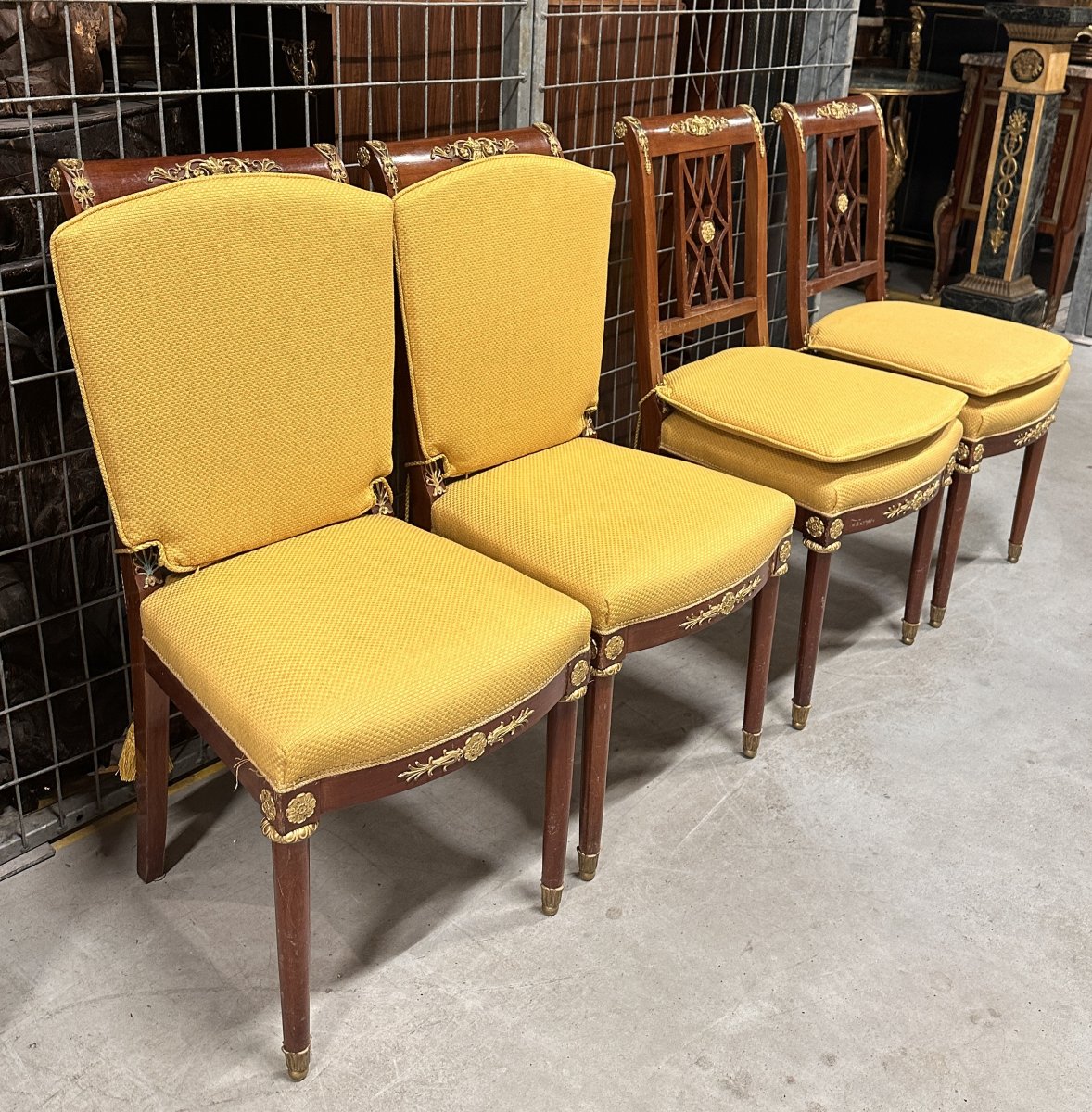 Ensemble de Quatre Chaises en Acajou de style Empire XIXe-photo-4