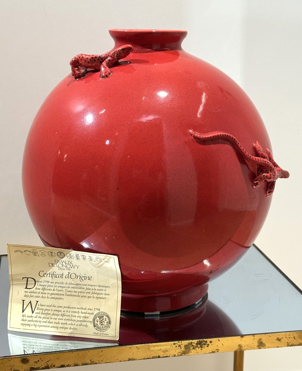 Grand Vase Boule en Ceramiwue de Longwy à Décor de Lézards Rouge