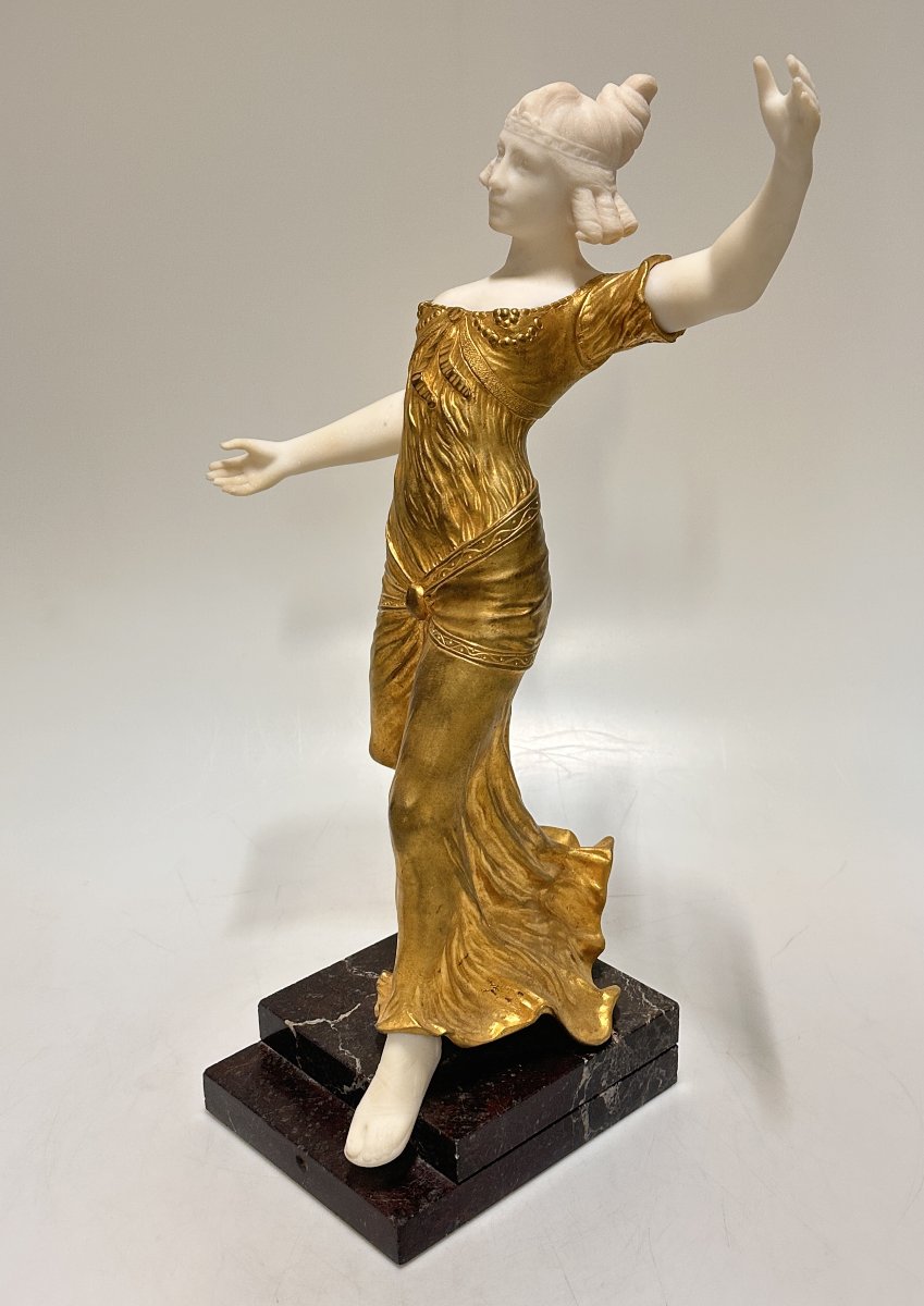 Figure en Chryselephantine "Danseuse" Art Déco en Bronze Doré et Marbre de Carrare, vers 1930-photo-6