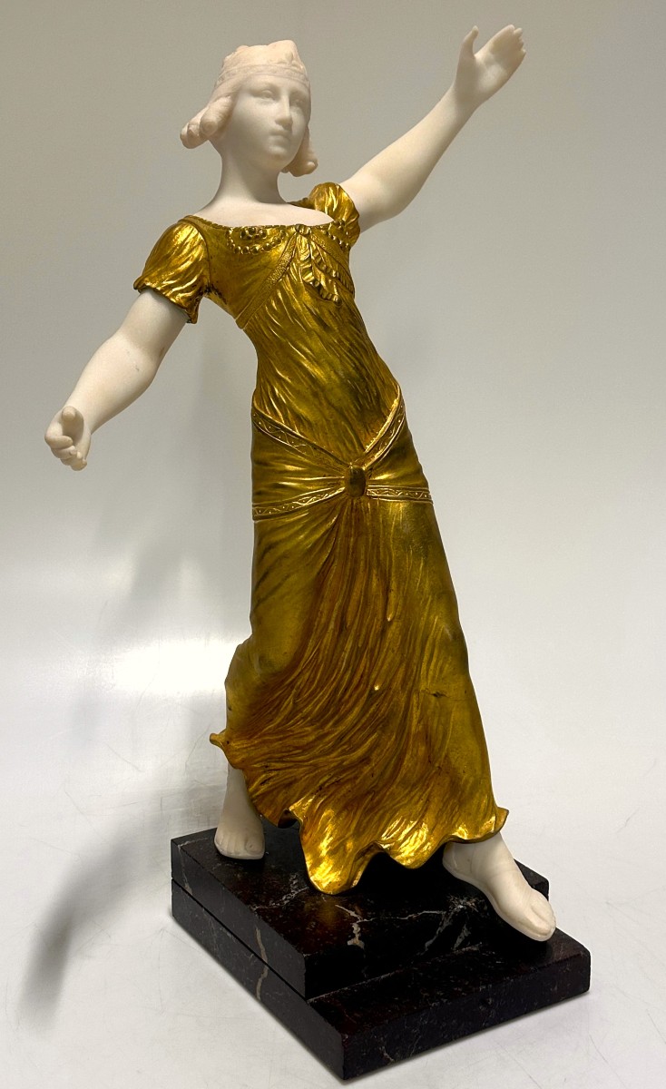 Figure en Chryselephantine "Danseuse" Art Déco en Bronze Doré et Marbre de Carrare, vers 1930