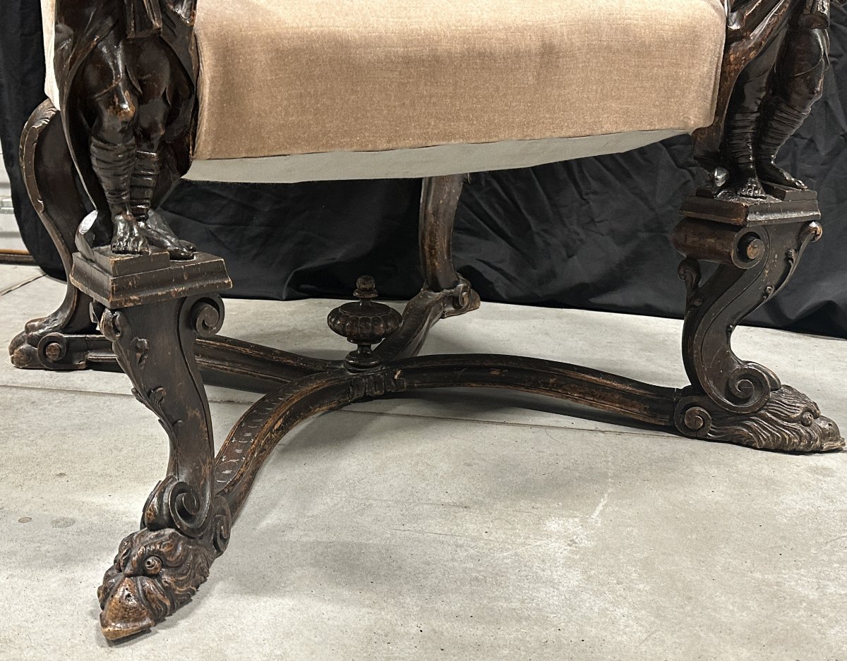 Fauteuil Italien en Noyer Sculpté le style d'André Brustolon fin du XVIIIe siècle-photo-2