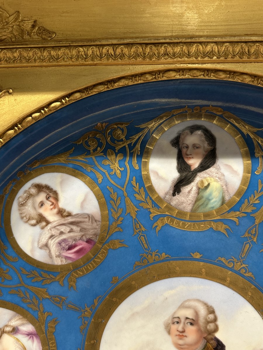 Decorative Sèvres Porcelain Plate, Louis XVI And The Women Of The French Court, 19th Century-photo-2
