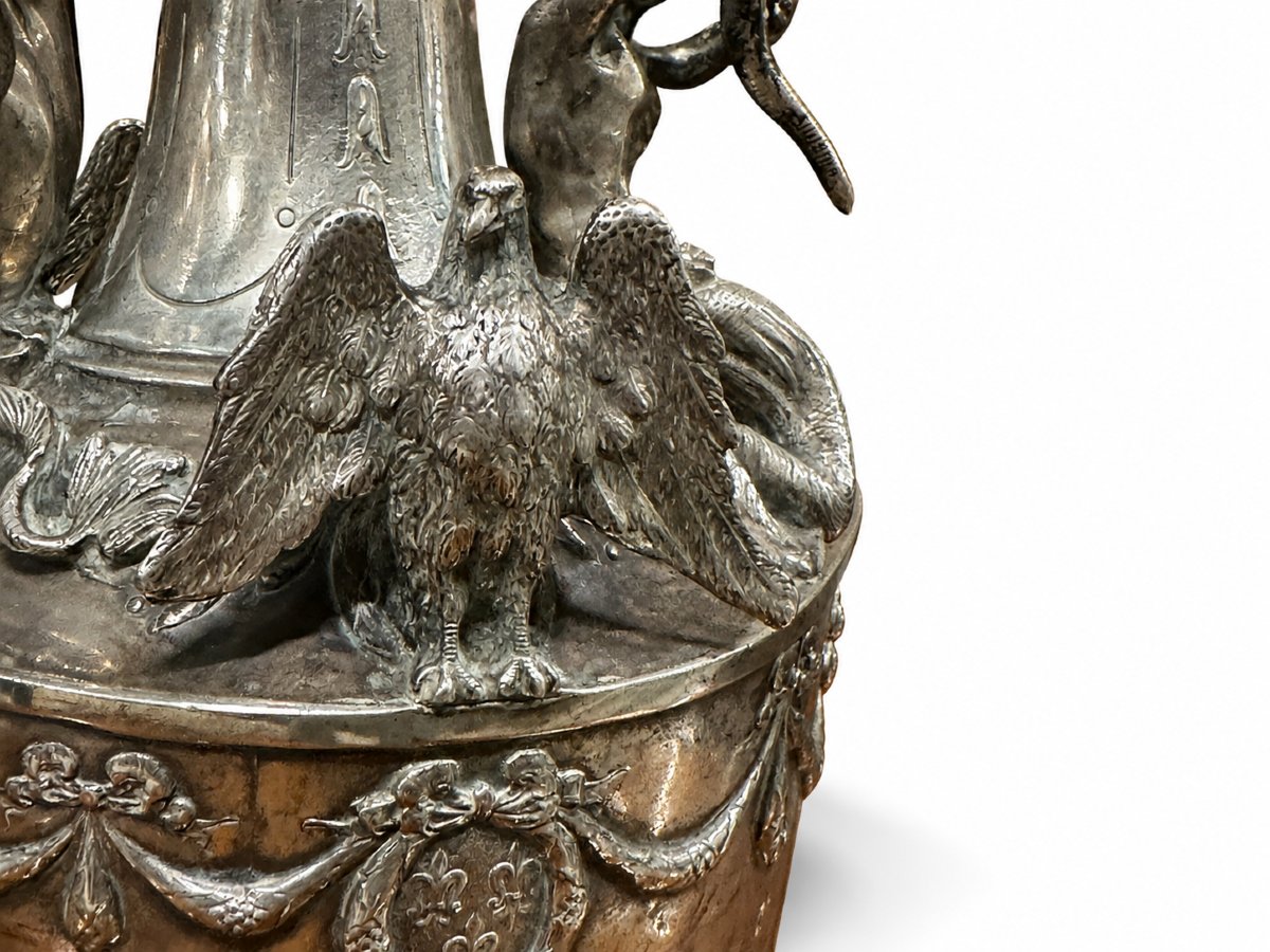 Vase-Carafe Décoratif En Argent .800, Décor Aux Tritons Et À L’Aigle 1.45kg-photo-2