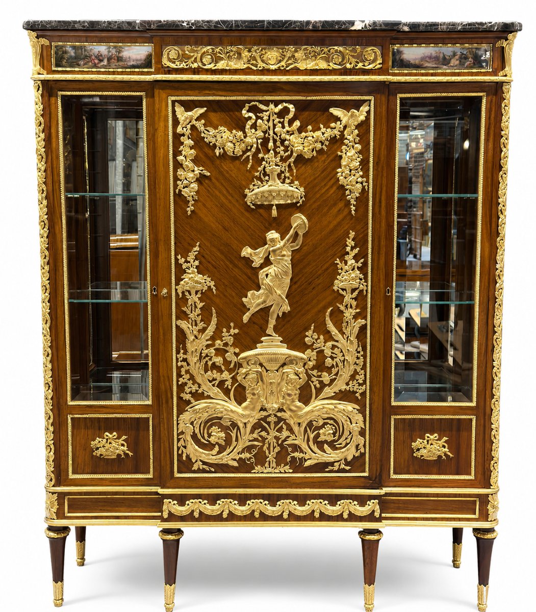 Important Vitrine By J. Zwiener, Louis XVI Style, Palissandre Gilt-bronze And Meissen Porcelain
